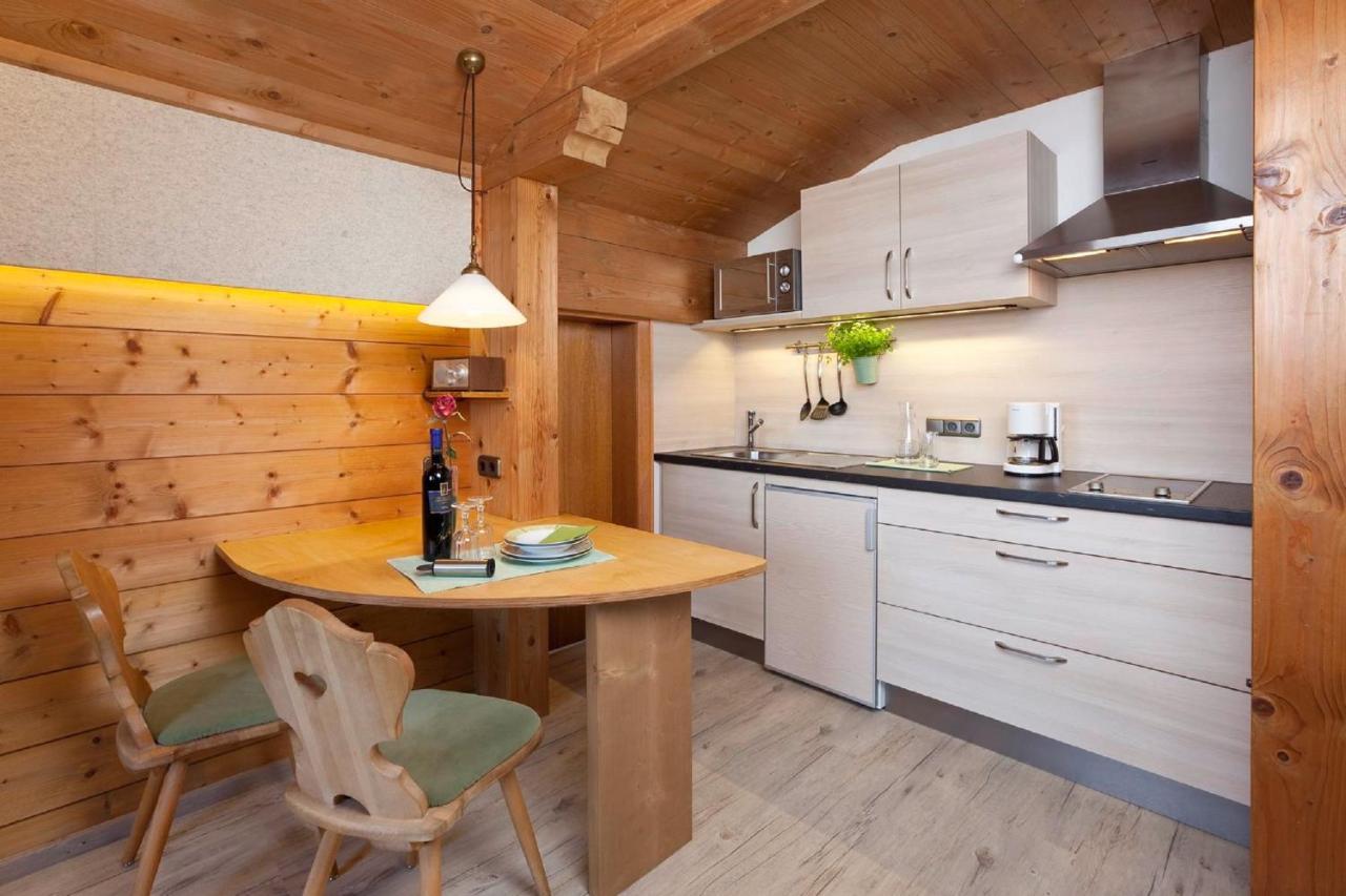 プフロンテンChalet Edelweissアパートメント エクステリア 写真